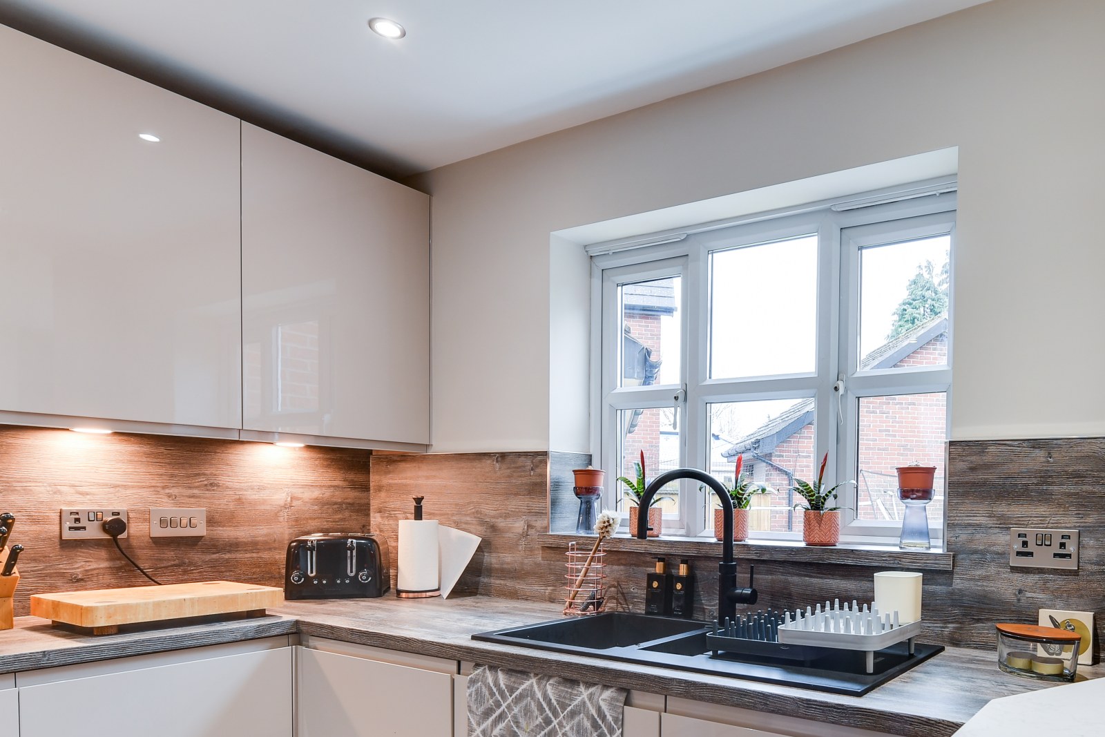 Adams Kitchen