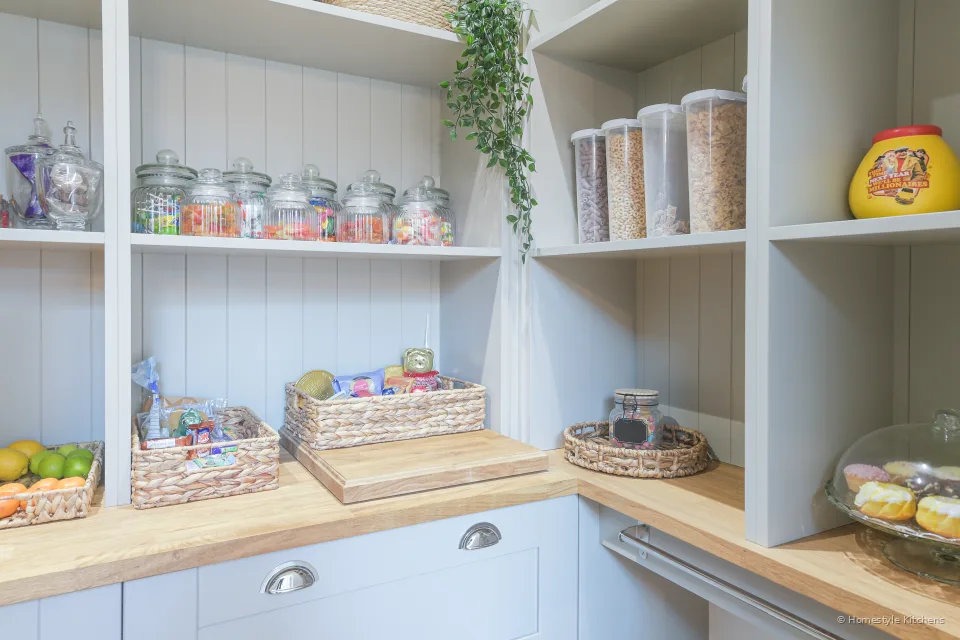 Charlton Pantry #1