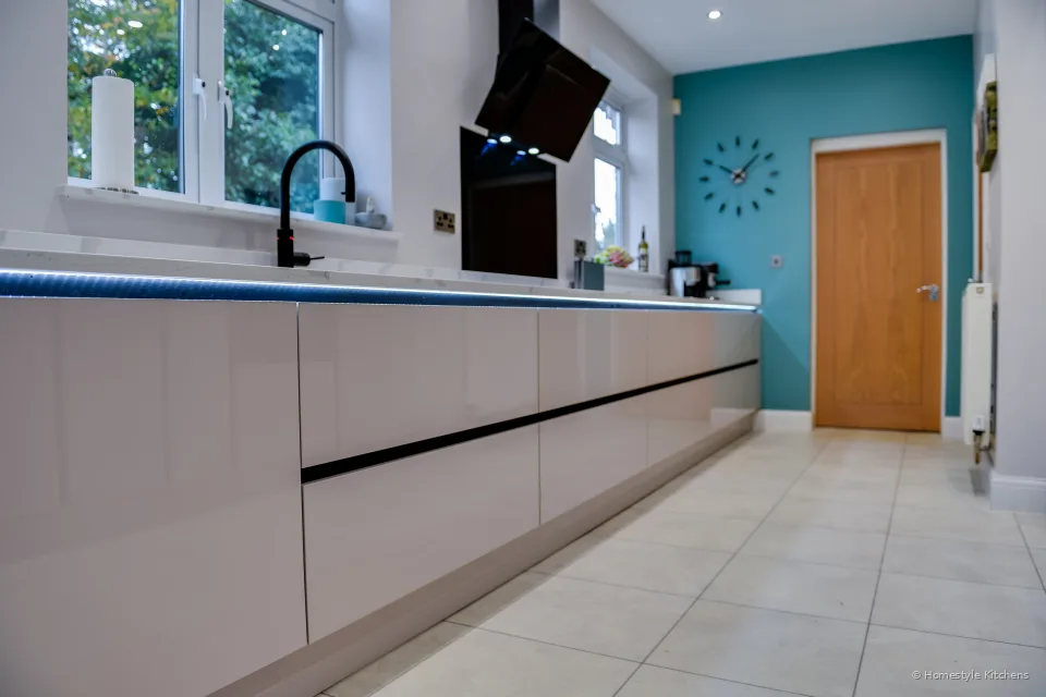 Graham Kitchen #12