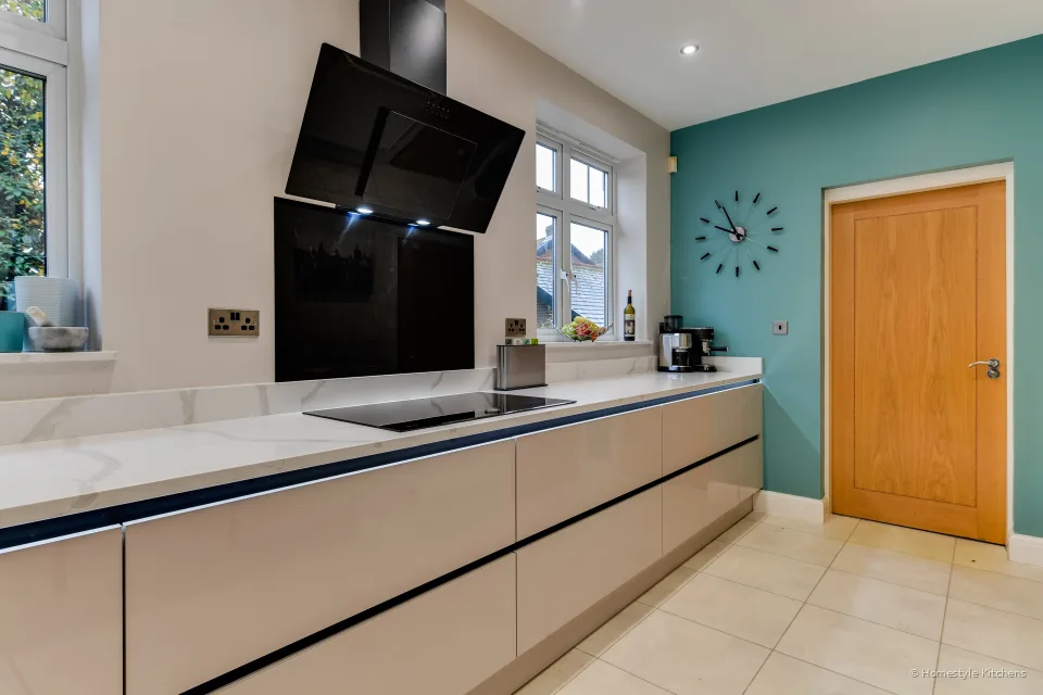 Graham Kitchen #9