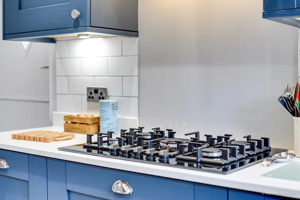 Holmes Kitchen #12