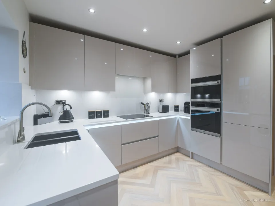 Howe Kitchen