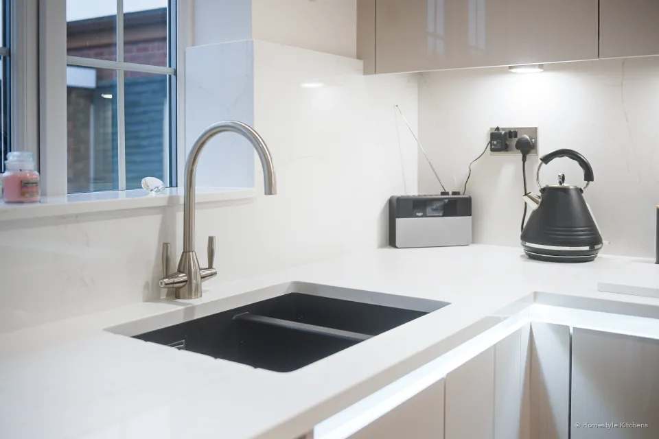 Howe Kitchen #2