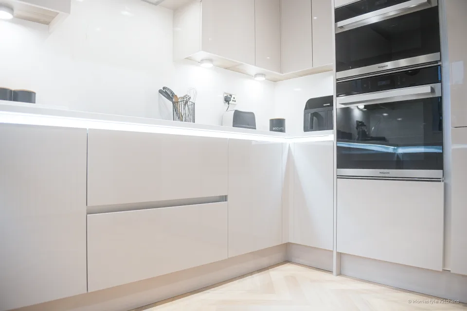 Howe Kitchen #11