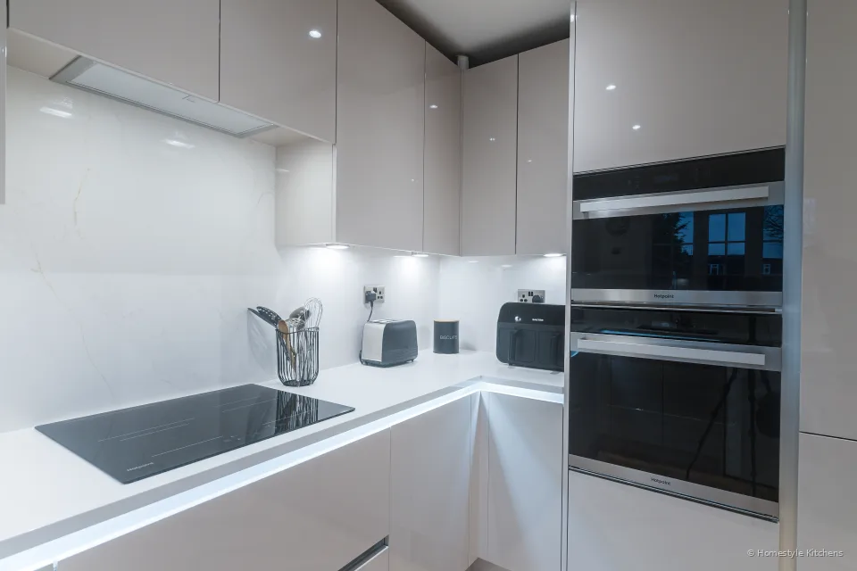 Howe Kitchen #8