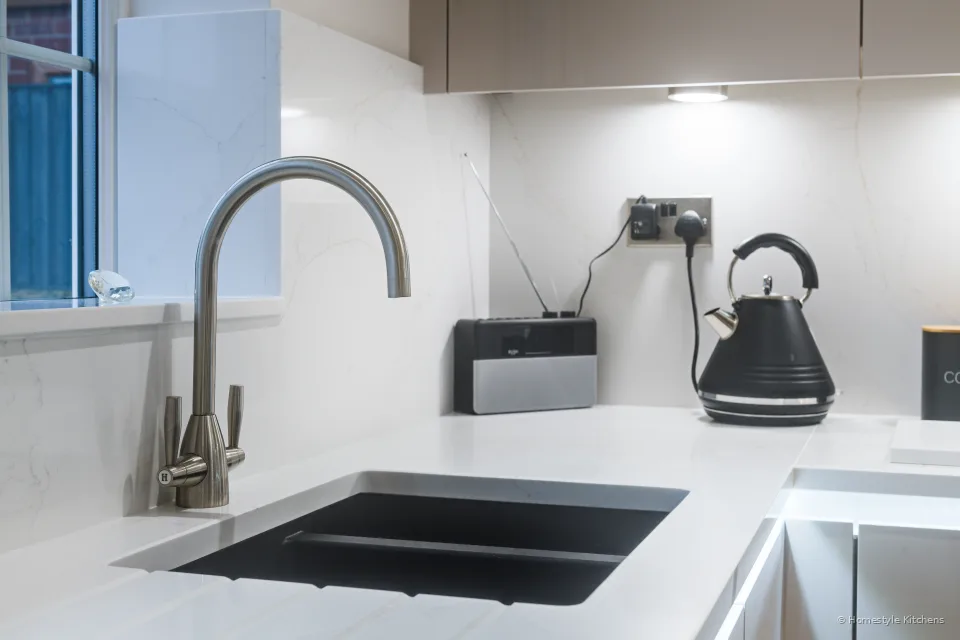 Howe Kitchen #18