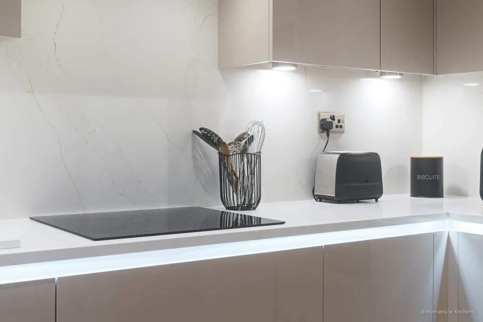 Howe Kitchen #19