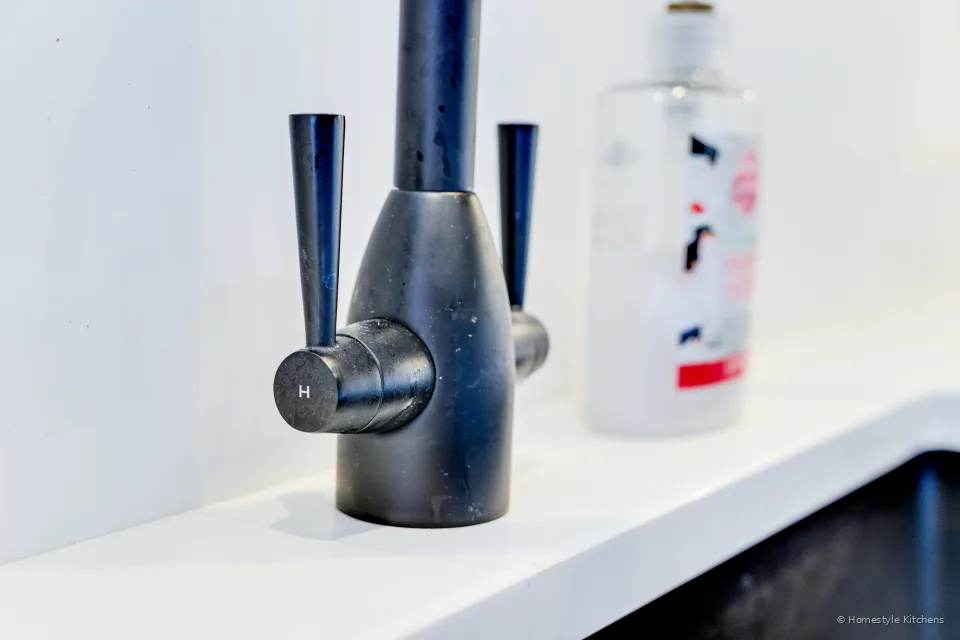 Kemp Kitchen #16