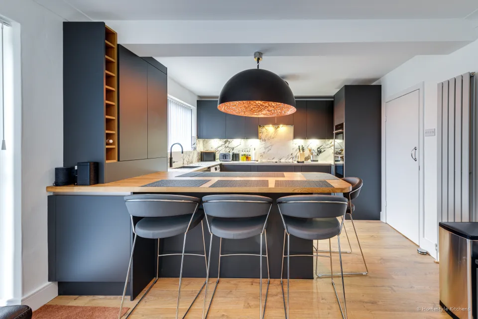 Lynch Kitchen #13