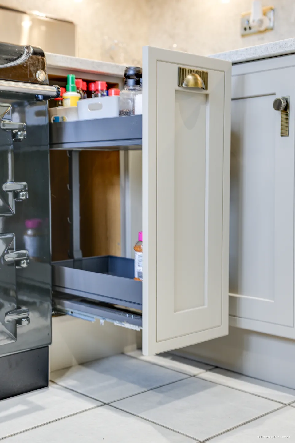 Newton Kitchen #27