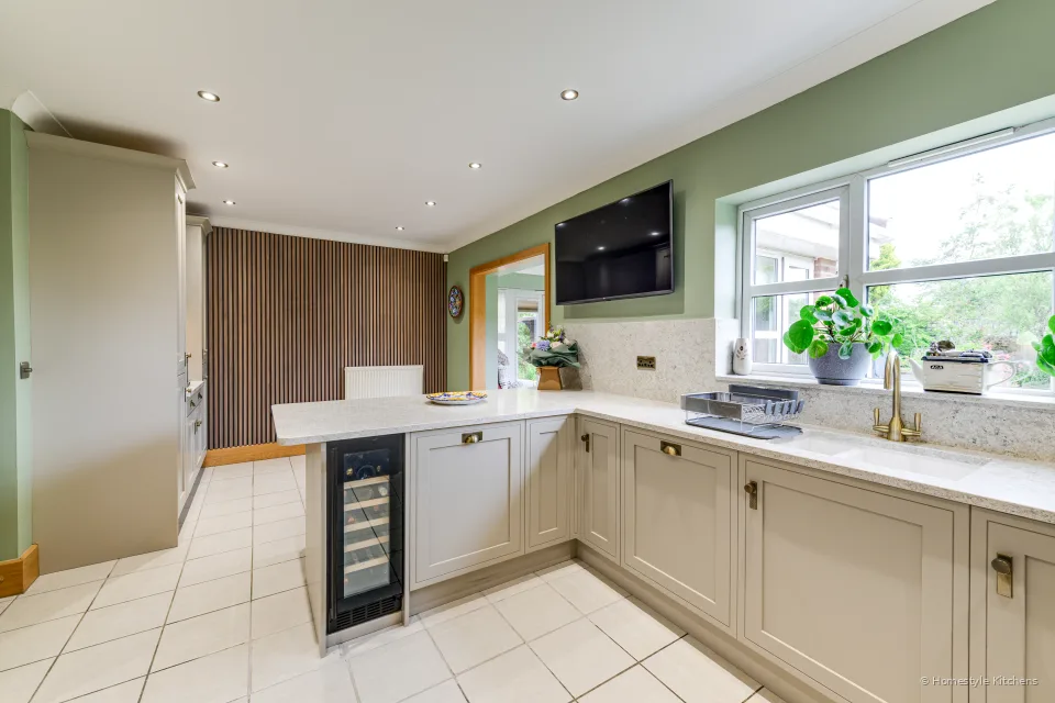 Newton Kitchen #9