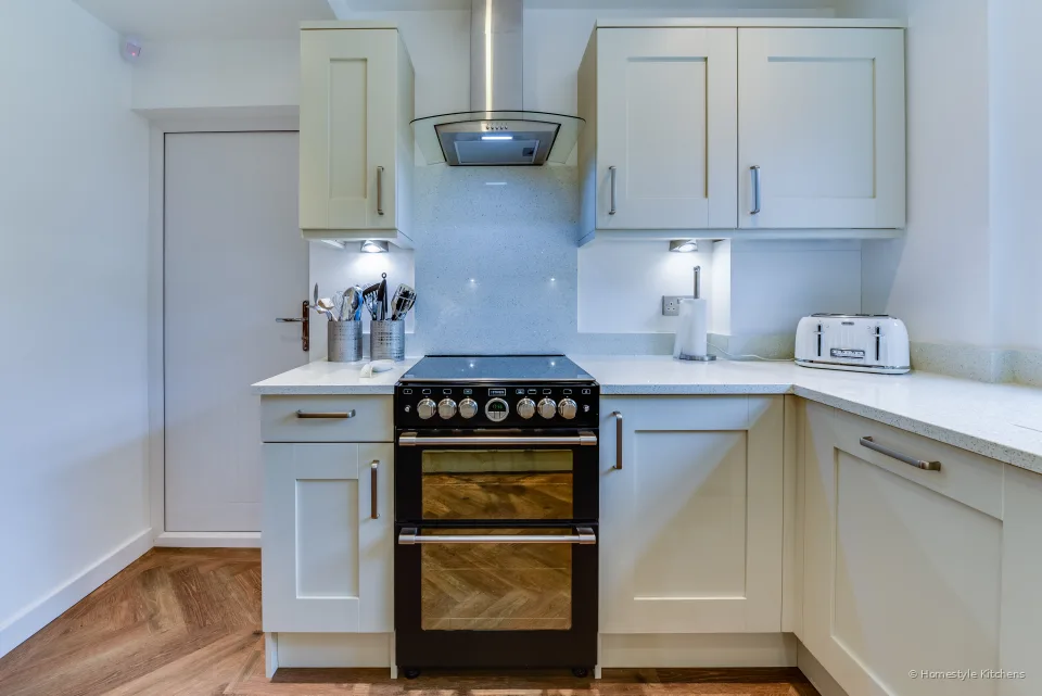Oliver Kitchen #17
