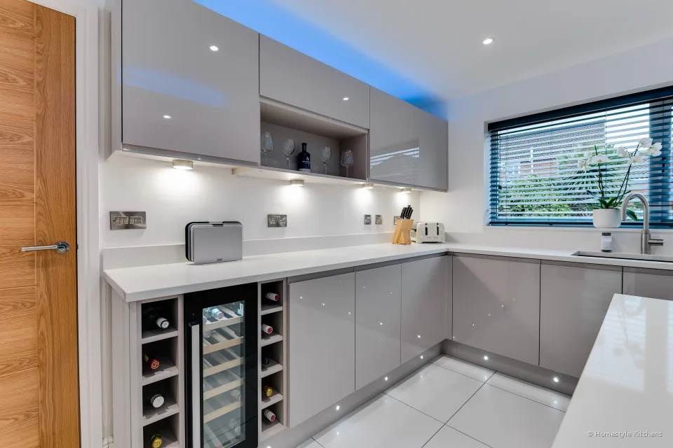 Ryan Kitchen #6