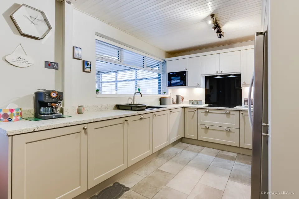 Small Kitchen #1